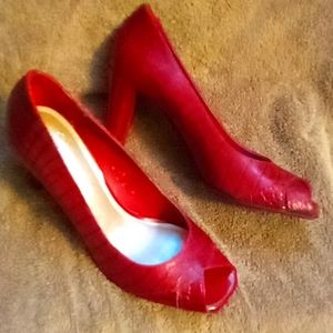 Alex Marie Burgundy Alligator Leather Heels - Ladies Size 8 1/2M - 3 inch heels